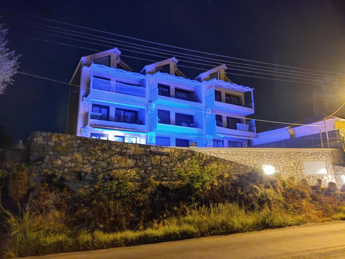 Ariti Luxury Apartment, Nikiana Bagian luar foto